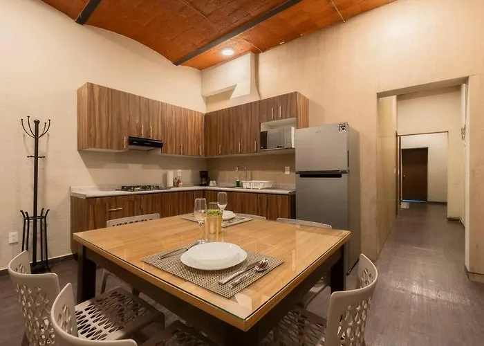 Apartment 205 Zocalo Cathedral 2bdrmb 2bath Fits 10 Ac *