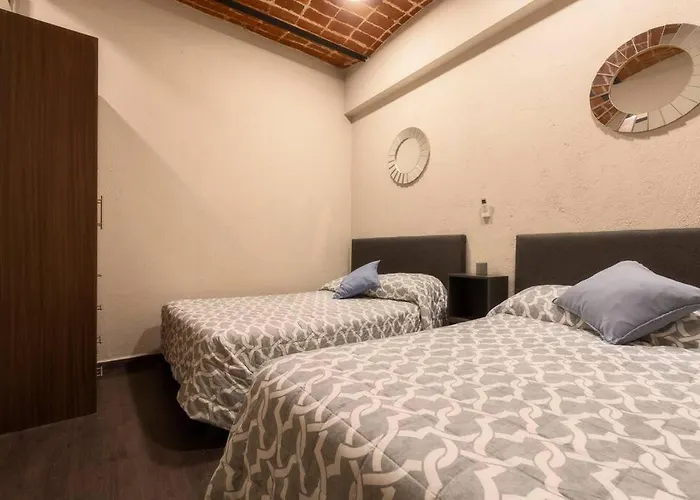 Apartment 205 Zocalo Cathedral 2bdrmb 2bath Fits 10 Ac