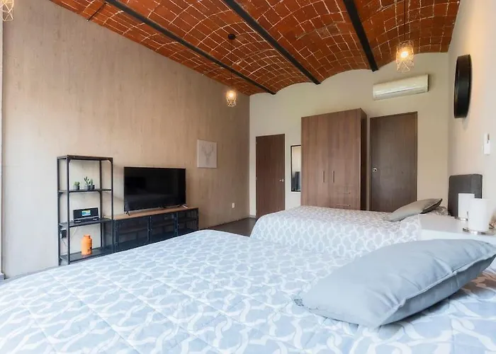 205 Zocalo Cathedral 2bdrmb 2bath Fits 10 Ac *