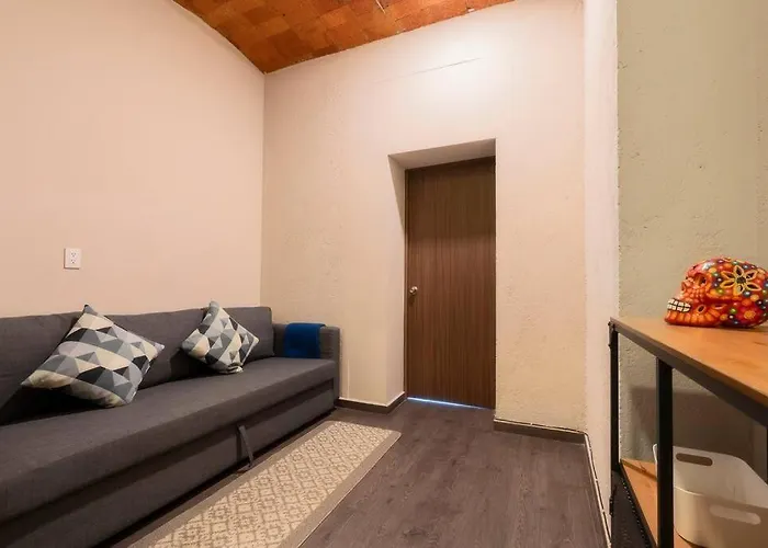 Apartment 205 Zocalo Cathedral 2bdrmb 2bath Fits 10 Ac Mexico City